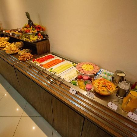 Carlton Plaza Torre Hotell Araxá Exteriör bild