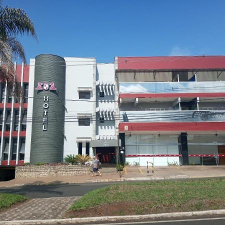 Carlton Plaza Torre Hotell Araxá Exteriör bild