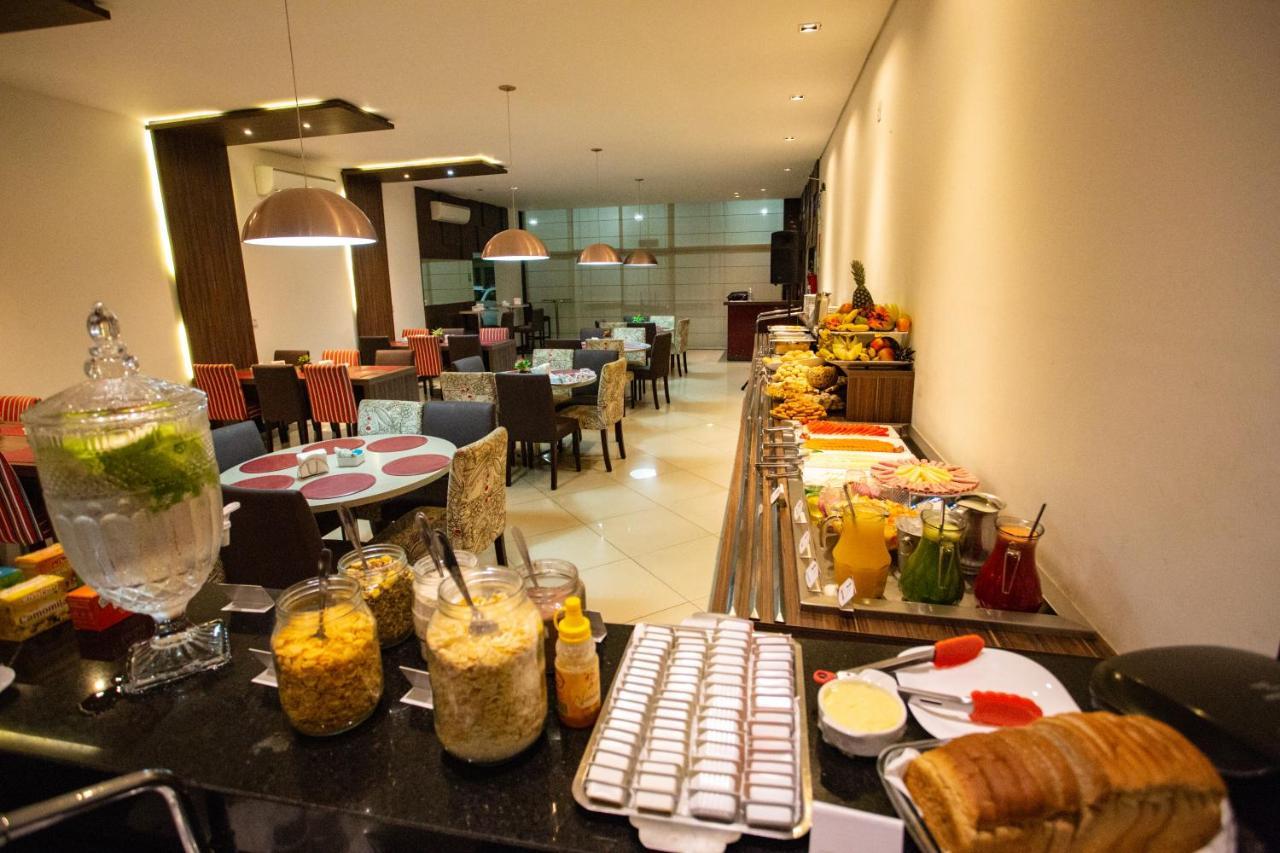Carlton Plaza Torre Hotell Araxá Exteriör bild