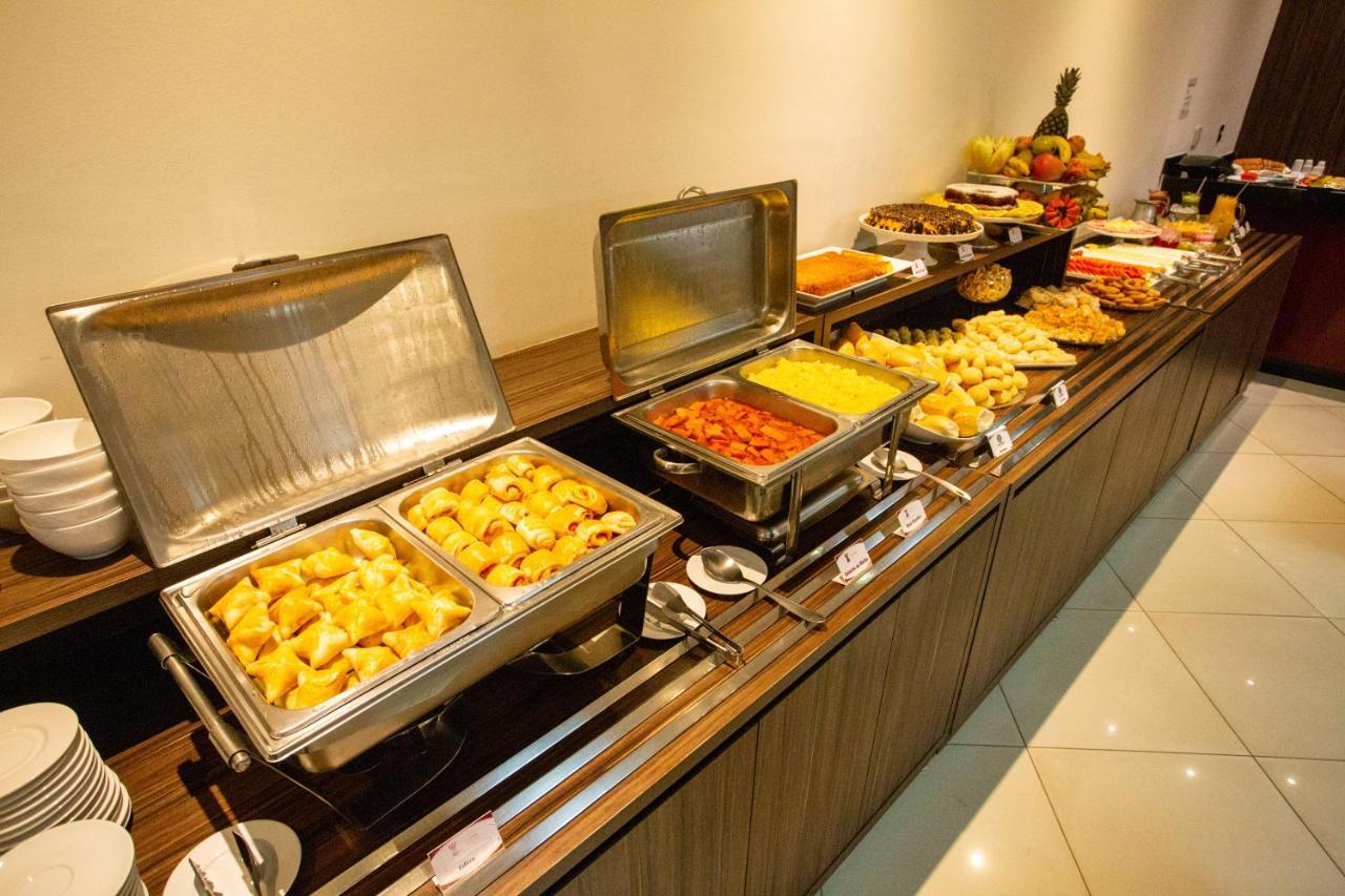 Carlton Plaza Torre Hotell Araxá Exteriör bild